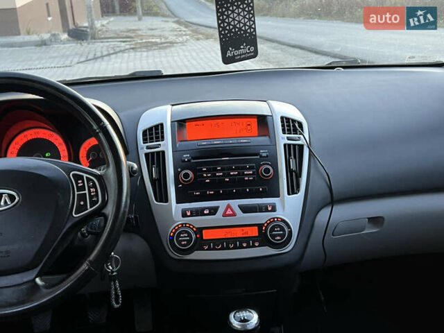 Киа Сид 2009 в Тернополе на Automoto.ua Черный Киа Сид, объемом двигателя 1.6 л и пробегом 239 тыс. км за 5499 $, фото 49 на Automoto.ua
