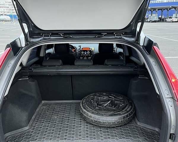 Черный Киа Сид, объемом двигателя 1.4 л и пробегом 234 тыс. км за 6000 $, фото 9 на Automoto.ua