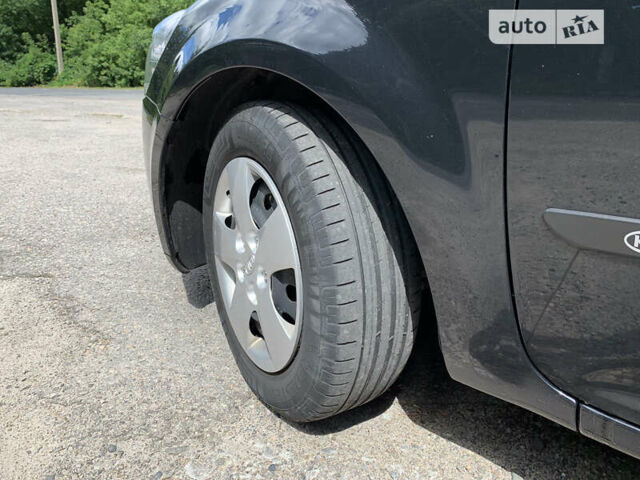 Черный Киа Сид, объемом двигателя 1.6 л и пробегом 200 тыс. км за 6800 $, фото 3 на Automoto.ua