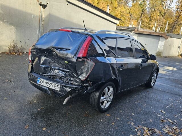 Черный Киа Сид, объемом двигателя 1.6 л и пробегом 200 тыс. км за 4200 $, фото 8 на Automoto.ua