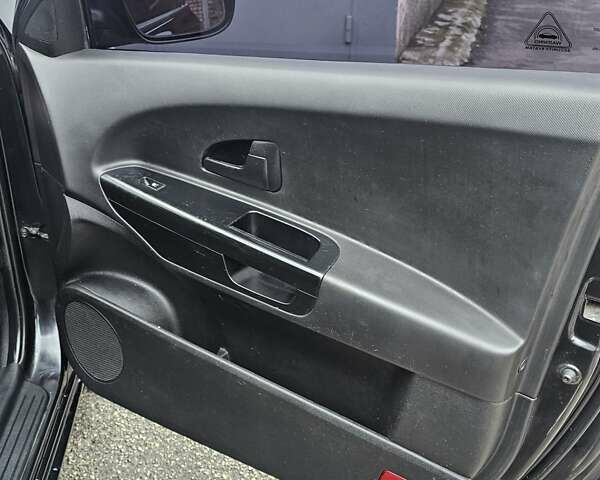 Чорний Кіа Сід, об'ємом двигуна 1.58 л та пробігом 200 тис. км за 3499 $, фото 13 на Automoto.ua