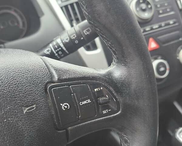 Черный Киа Сид, объемом двигателя 1.58 л и пробегом 200 тыс. км за 3499 $, фото 19 на Automoto.ua