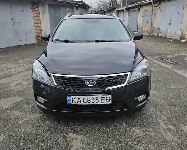 Черный Киа Сид, объемом двигателя 1.58 л и пробегом 200 тыс. км за 3600 $, фото 5 на Automoto.ua