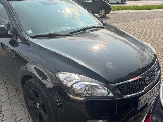 Чорний Кіа Сід, об'ємом двигуна 0 л та пробігом 280 тис. км за 3831 $, фото 2 на Automoto.ua
