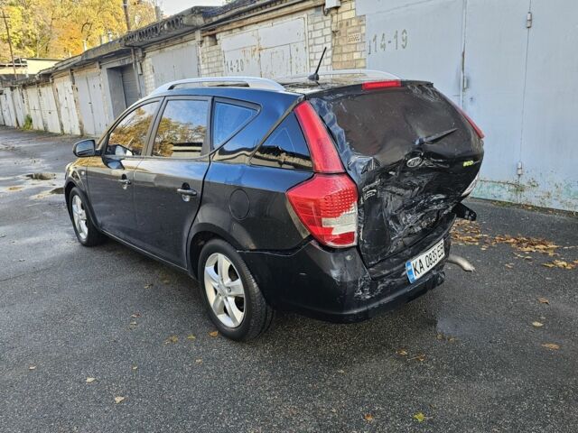 Черный Киа Сид, объемом двигателя 1.6 л и пробегом 200 тыс. км за 4200 $, фото 5 на Automoto.ua