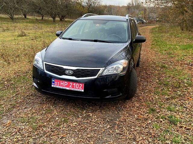 Черный Киа Сид, объемом двигателя 1.4 л и пробегом 205 тыс. км за 6200 $, фото 8 на Automoto.ua