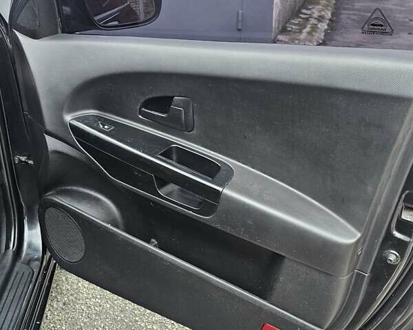 Чорний Кіа Сід, об'ємом двигуна 1.58 л та пробігом 200 тис. км за 3800 $, фото 13 на Automoto.ua