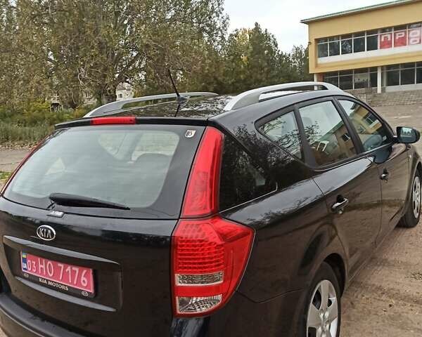 Кіа Сід 2010 у Вознесенске на Automoto.ua Чорний Кіа Сід, об'ємом двигуна 1.6 л та пробігом 181 тис. км за 6670 $, фото 8 на Automoto.ua