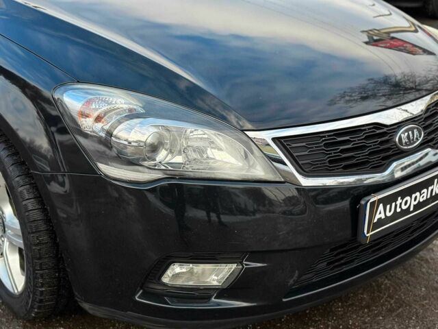 Черный Киа Сид, объемом двигателя 1.4 л и пробегом 209 тыс. км за 6490 $, фото 3 на Automoto.ua