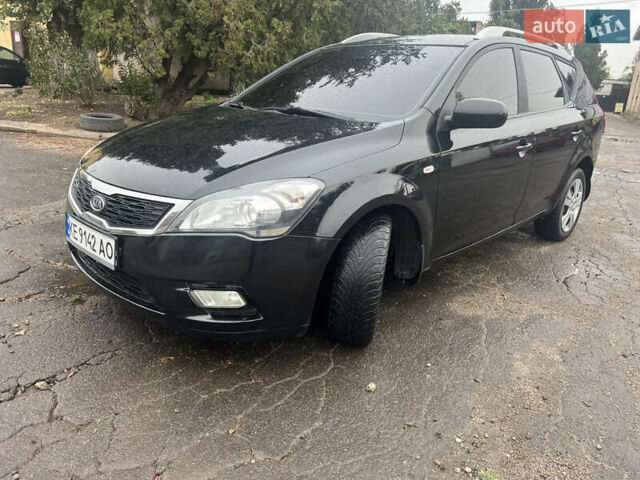 Черный Киа Сид, объемом двигателя 1.58 л и пробегом 245 тыс. км за 6500 $, фото 1 на Automoto.ua