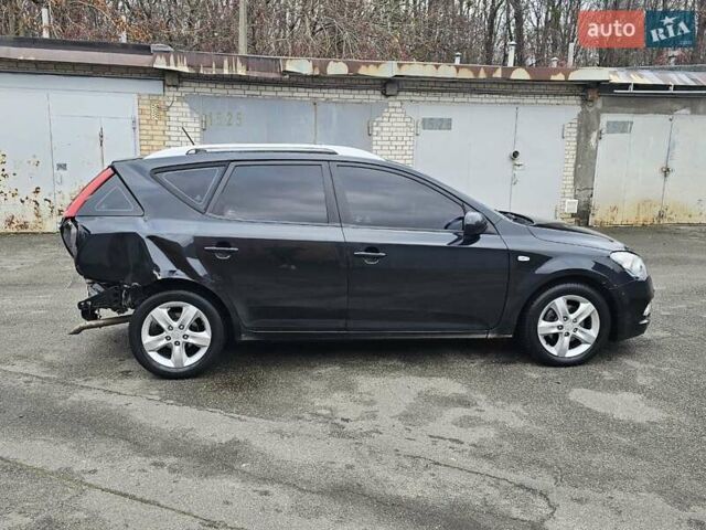 Чорний Кіа Сід, об'ємом двигуна 1.58 л та пробігом 200 тис. км за 3800 $, фото 6 на Automoto.ua