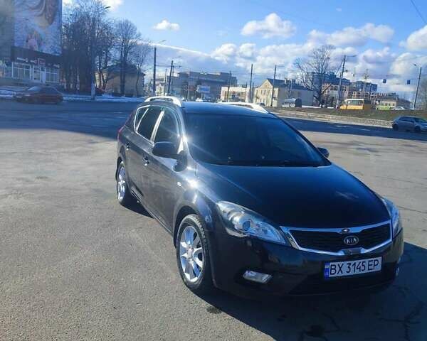 Черный Киа Сид, объемом двигателя 1.4 л и пробегом 200 тыс. км за 5600 $, фото 2 на Automoto.ua