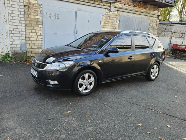 Черный Киа Сид, объемом двигателя 1.6 л и пробегом 200 тыс. км за 4200 $, фото 3 на Automoto.ua