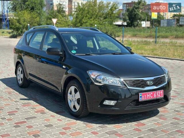 Черный Киа Сид, объемом двигателя 1.4 л и пробегом 189 тыс. км за 7000 $, фото 3 на Automoto.ua