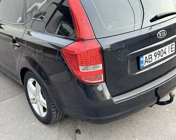 Чорний Кіа Сід, об'ємом двигуна 1.4 л та пробігом 209 тис. км за 6500 $, фото 5 на Automoto.ua