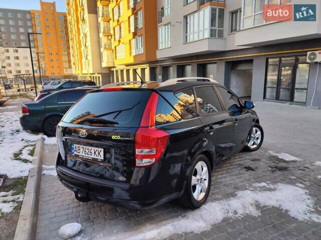 Черный Киа Сид, объемом двигателя 1.6 л и пробегом 220 тыс. км за 7800 $, фото 4 на Automoto.ua