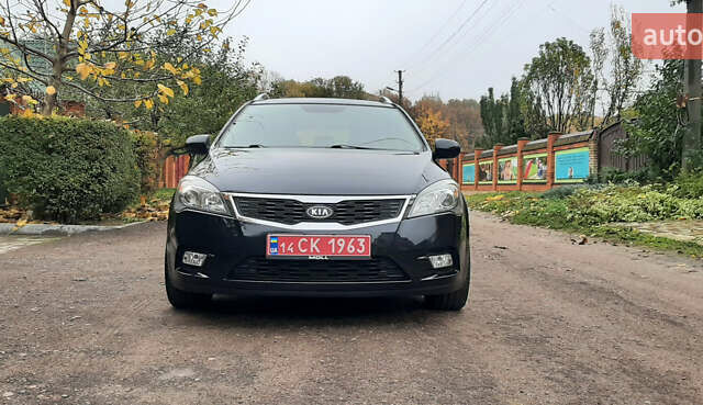 Чорний Кіа Сід, об'ємом двигуна 1.4 л та пробігом 211 тис. км за 6150 $, фото 7 на Automoto.ua