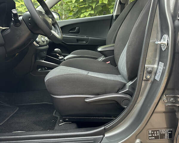 Черный Киа Сид, объемом двигателя 1.4 л и пробегом 154 тыс. км за 6500 $, фото 8 на Automoto.ua