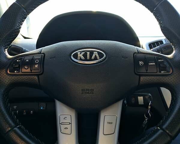 Чорний Кіа Сід, об'ємом двигуна 1.59 л та пробігом 363 тис. км за 5800 $, фото 9 на Automoto.ua