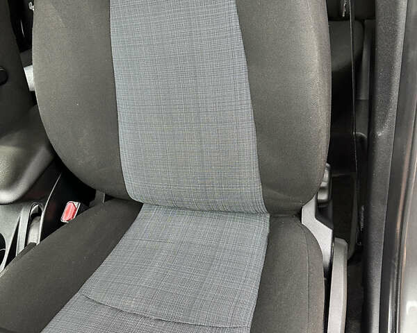 Черный Киа Сид, объемом двигателя 1.4 л и пробегом 154 тыс. км за 6500 $, фото 9 на Automoto.ua