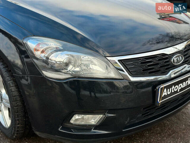 Черный Киа Сид, объемом двигателя 1.4 л и пробегом 209 тыс. км за 6490 $, фото 3 на Automoto.ua