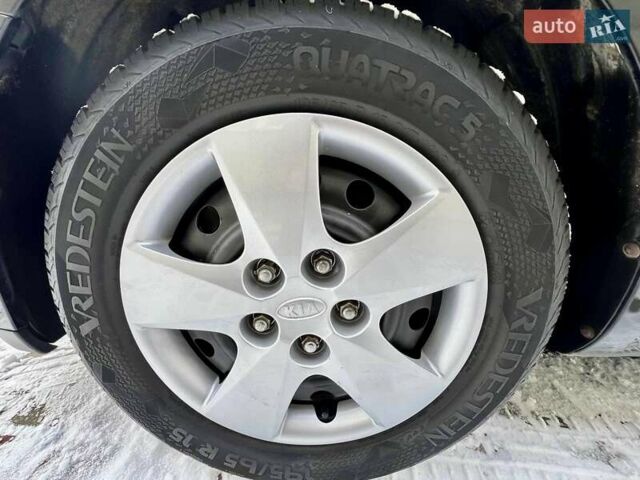 Черный Киа Сид, объемом двигателя 1.4 л и пробегом 153 тыс. км за 6399 $, фото 73 на Automoto.ua