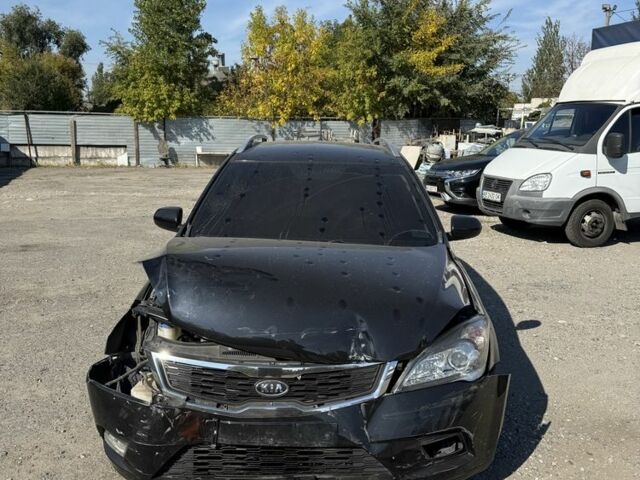 Черный Киа Сид, объемом двигателя 1.4 л и пробегом 170 тыс. км за 3250 $, фото 6 на Automoto.ua