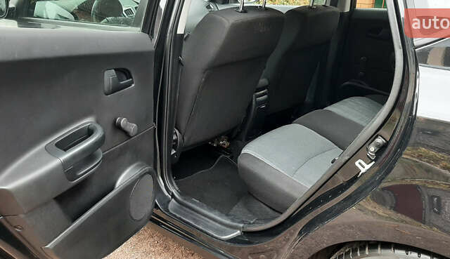 Чорний Кіа Сід, об'ємом двигуна 1.4 л та пробігом 211 тис. км за 6150 $, фото 20 на Automoto.ua