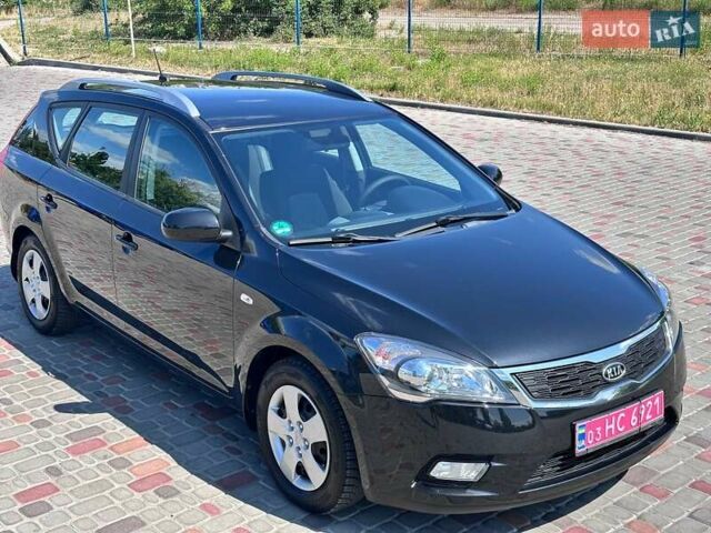 Черный Киа Сид, объемом двигателя 1.4 л и пробегом 189 тыс. км за 7000 $, фото 7 на Automoto.ua