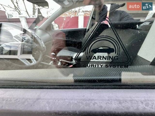 Черный Киа Сид, объемом двигателя 1.4 л и пробегом 153 тыс. км за 6399 $, фото 70 на Automoto.ua