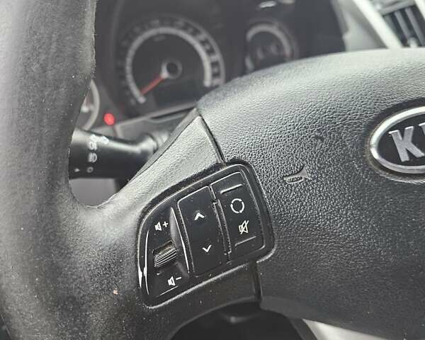 Чорний Кіа Сід, об'ємом двигуна 1.58 л та пробігом 200 тис. км за 3800 $, фото 21 на Automoto.ua