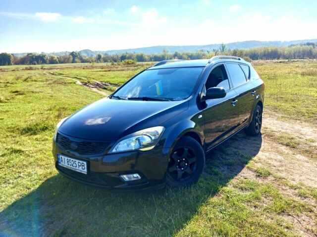 Черный Киа Сид, объемом двигателя 1.4 л и пробегом 280 тыс. км за 6400 $, фото 4 на Automoto.ua