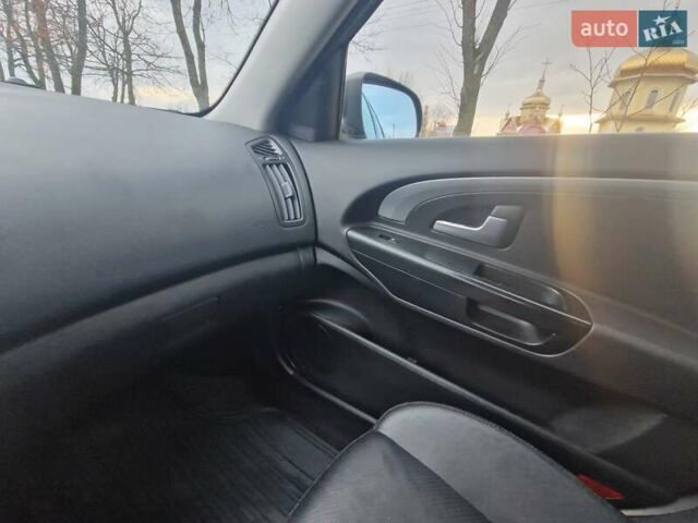 Чорний Кіа Сід, об'ємом двигуна 1.58 л та пробігом 201 тис. км за 7150 $, фото 28 на Automoto.ua