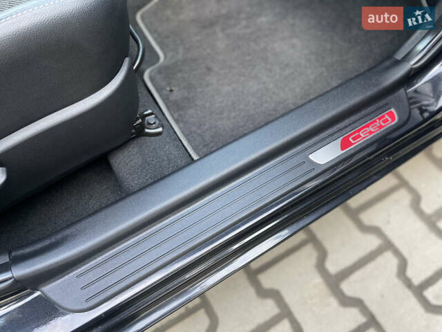 Черный Киа Сид, объемом двигателя 1.6 л и пробегом 168 тыс. км за 7700 $, фото 95 на Automoto.ua