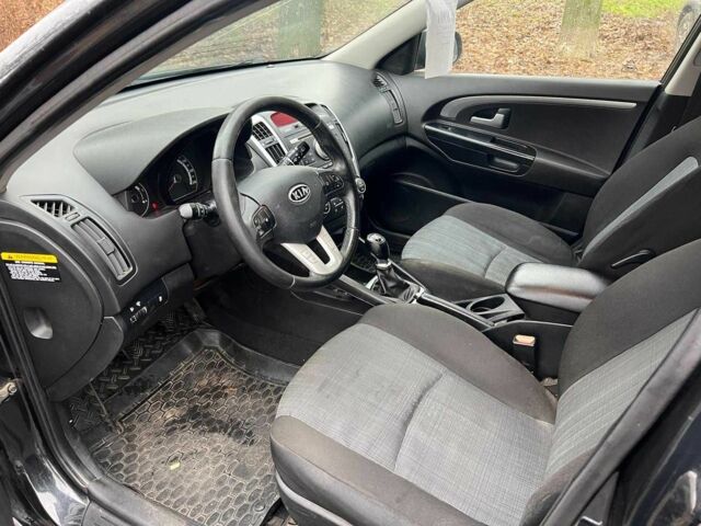 Черный Киа Сид, объемом двигателя 1.6 л и пробегом 198 тыс. км за 6790 $, фото 9 на Automoto.ua