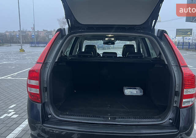 Черный Киа Сид, объемом двигателя 1.6 л и пробегом 283 тыс. км за 8200 $, фото 6 на Automoto.ua