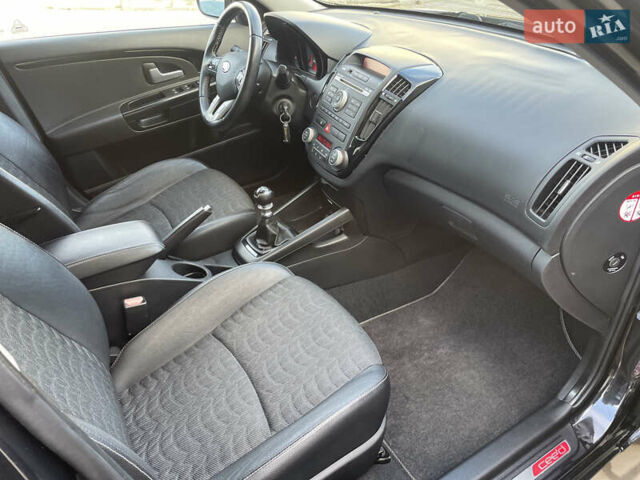 Черный Киа Сид, объемом двигателя 1.6 л и пробегом 168 тыс. км за 7700 $, фото 91 на Automoto.ua