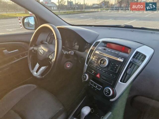 Чорний Кіа Сід, об'ємом двигуна 1.58 л та пробігом 201 тис. км за 7150 $, фото 3 на Automoto.ua