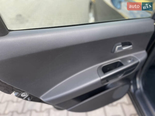 Черный Киа Сид, объемом двигателя 1.6 л и пробегом 168 тыс. км за 7700 $, фото 119 на Automoto.ua