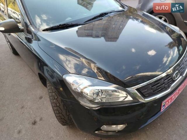 Черный Киа Сид, объемом двигателя 1.6 л и пробегом 215 тыс. км за 6200 $, фото 2 на Automoto.ua