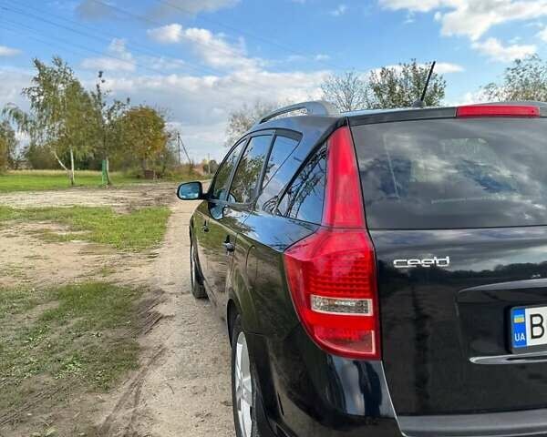 Черный Киа Сид, объемом двигателя 1.58 л и пробегом 158 тыс. км за 7350 $, фото 8 на Automoto.ua