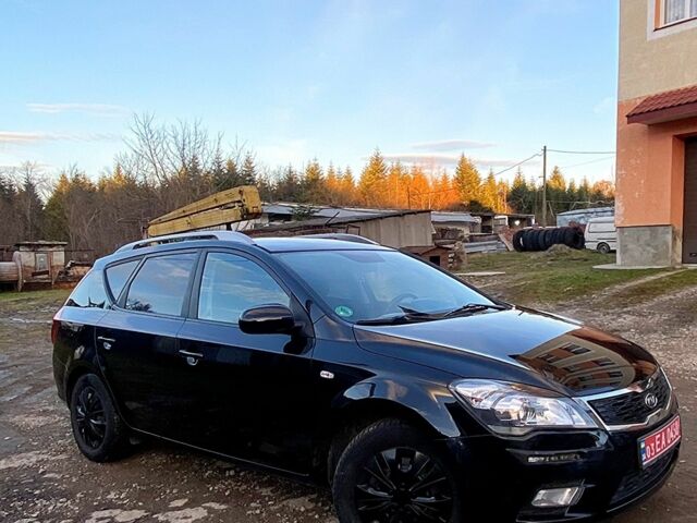 Черный Киа Сид, объемом двигателя 1.4 л и пробегом 270 тыс. км за 5500 $, фото 2 на Automoto.ua