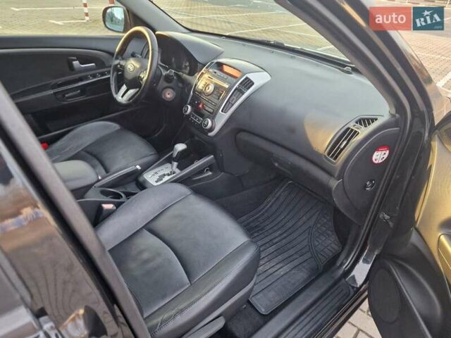 Чорний Кіа Сід, об'ємом двигуна 1.58 л та пробігом 201 тис. км за 7150 $, фото 5 на Automoto.ua