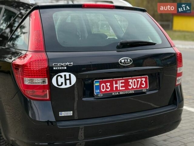 Чорний Кіа Сід, об'ємом двигуна 1.6 л та пробігом 163 тис. км за 9600 $, фото 9 на Automoto.ua