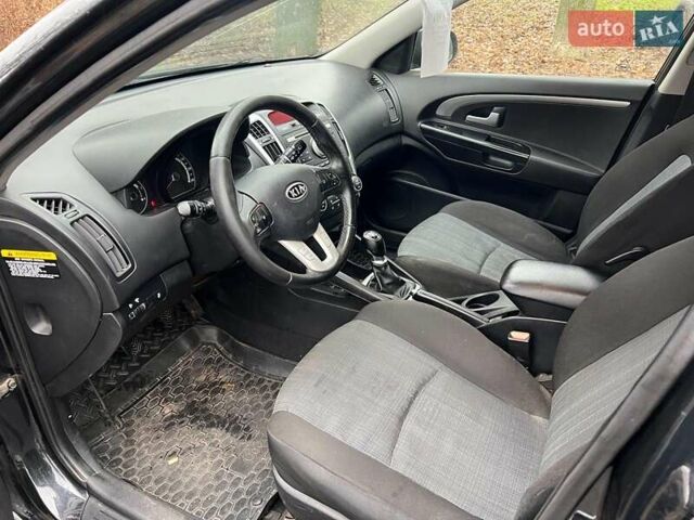 Черный Киа Сид, объемом двигателя 1.6 л и пробегом 198 тыс. км за 6790 $, фото 9 на Automoto.ua