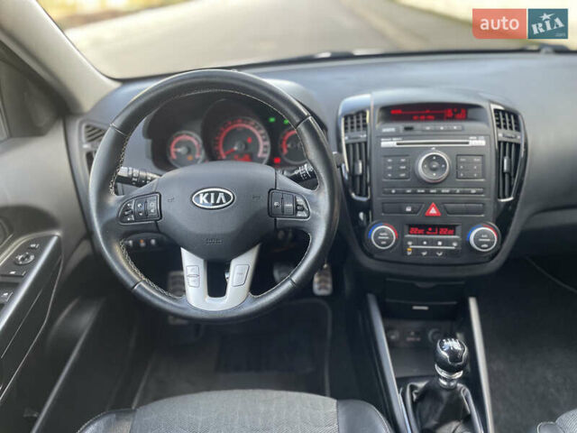 Черный Киа Сид, объемом двигателя 1.6 л и пробегом 168 тыс. км за 7700 $, фото 71 на Automoto.ua
