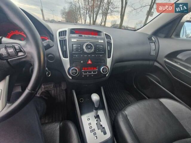 Чорний Кіа Сід, об'ємом двигуна 1.58 л та пробігом 201 тис. км за 7150 $, фото 29 на Automoto.ua