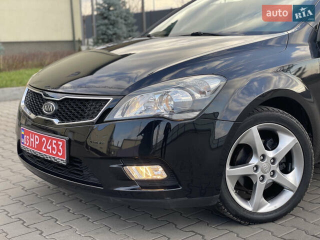 Черный Киа Сид, объемом двигателя 1.6 л и пробегом 168 тыс. км за 7700 $, фото 4 на Automoto.ua