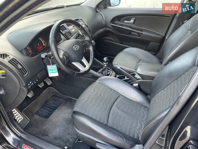 Черный Киа Сид, объемом двигателя 1.6 л и пробегом 168 тыс. км за 7700 $, фото 73 на Automoto.ua