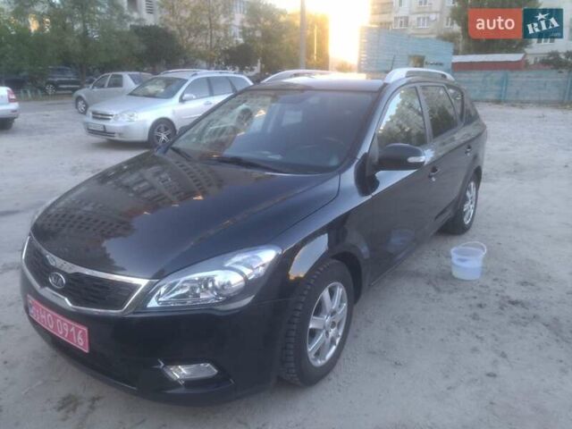 Черный Киа Сид, объемом двигателя 1.6 л и пробегом 215 тыс. км за 6200 $, фото 8 на Automoto.ua